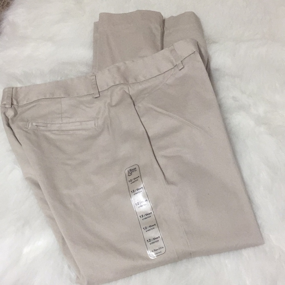 GH Bass & Co ladies khaki stretch pants NWT